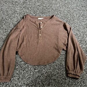 Woman’s Promesa Brown cropped top with buttons and puff sleeves size S